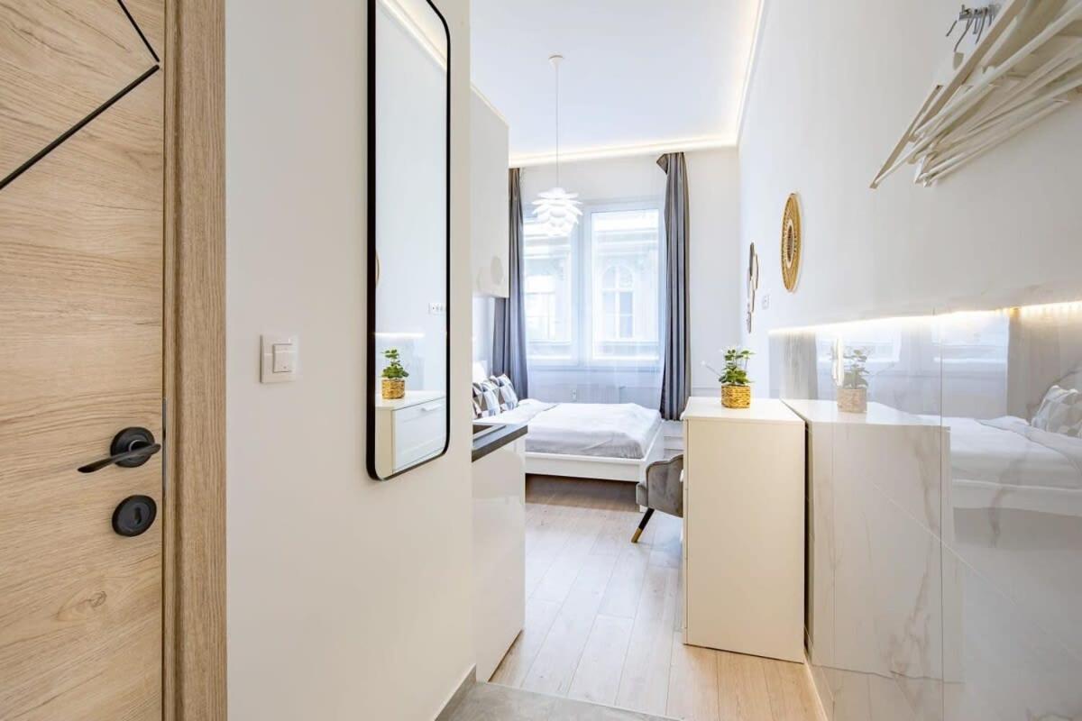 Ultra Central - New - Comfy Studio Budapest Exterior foto